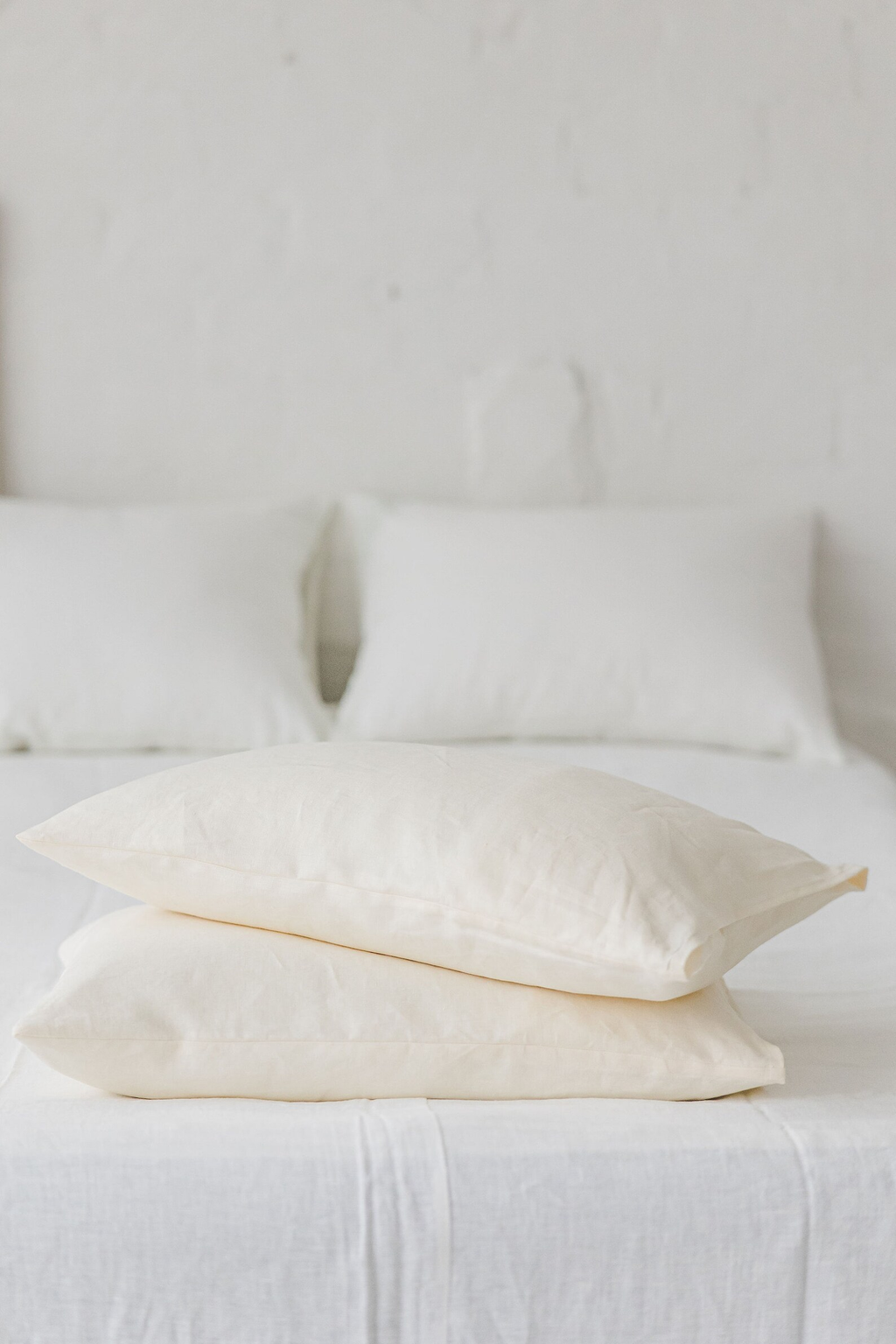 Cocoa linen pillowcase with envelope closure, Softened linen pillow cover, Handmade custom size cushion cover, Natural linen pillowcase.